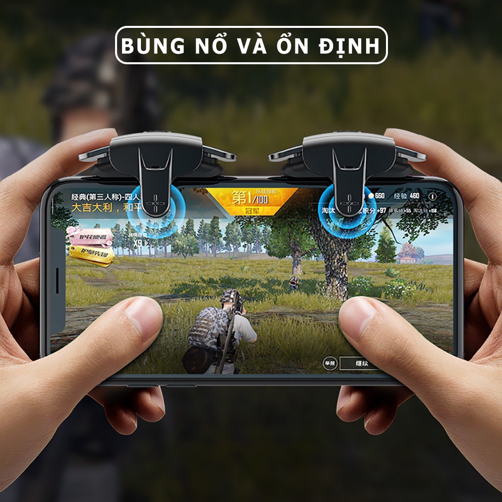 MEMO AK05 khi gắn và cầm điện thoại